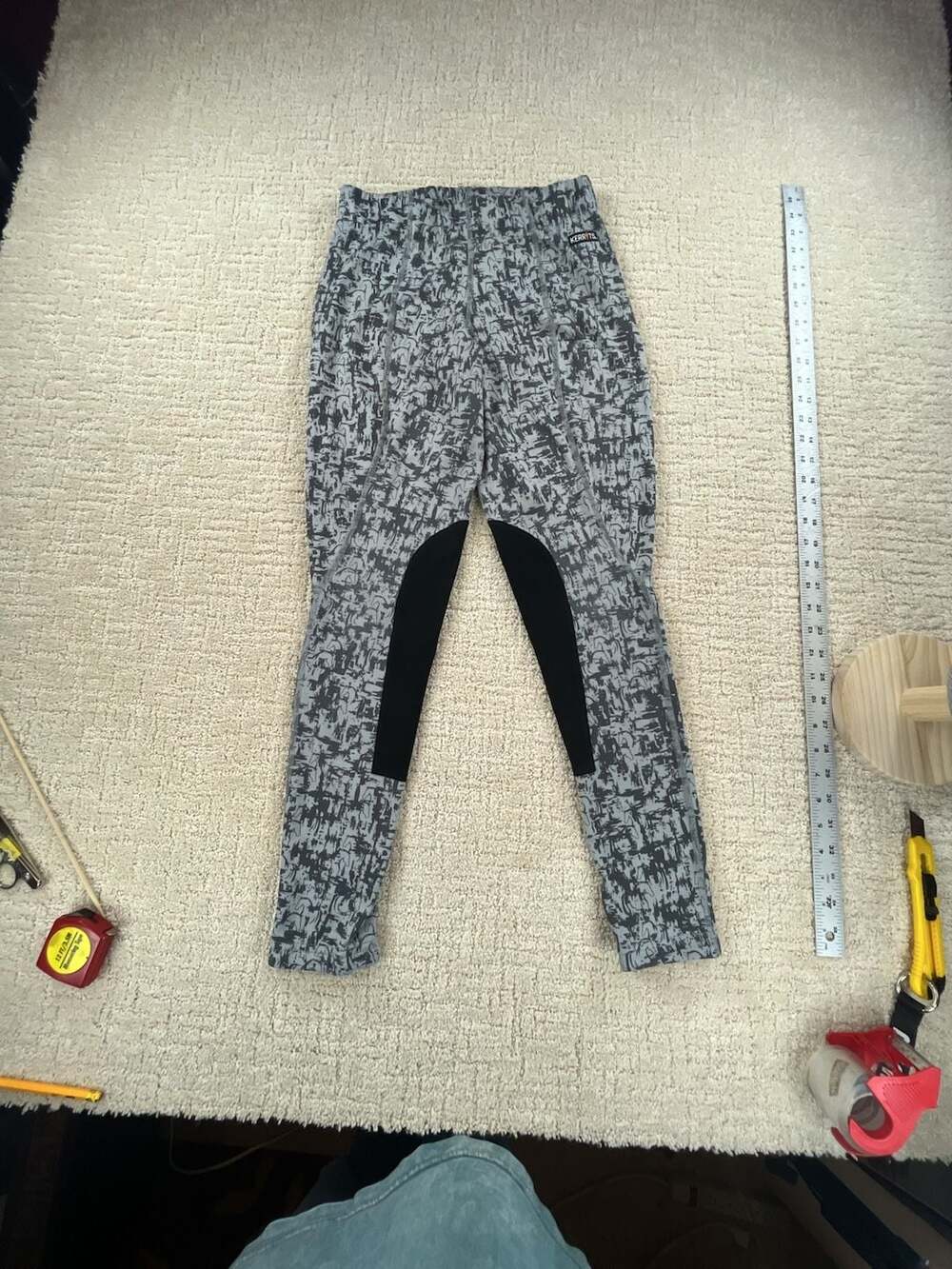 Kerrits Equestrian Performance Tight Size M Grey Black Horse Print